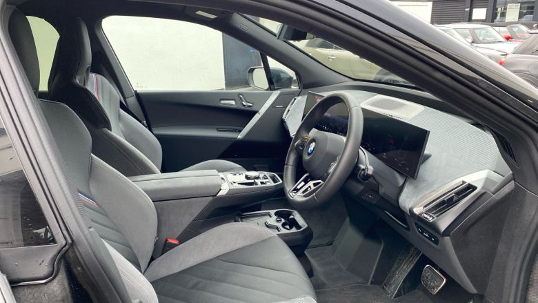 BMW iX 300kW xDrive45 M Sport 101kWh 5dr Auto [Pro Pack] Electric Estate